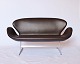 Svanesofa - Model 3321 - 2 pers. - Mørke brunt læder - Arne Jacobsen - Fritz Hansen