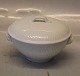 Hvedekorn 14232 Bouillion kop med låg 9 x14 cm og underkop 16.3 cm Royal Copenhagen - hvidt porcelæn -