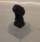 Royal Copenhagen figurine 1-249-069 RC  Lion Marmoset Monkey  black 12.5 cm Pia Langelund (1249069)