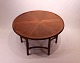 Rundt sofabord i teak af dansk design fra 1960erne.5000m2 udstilling.