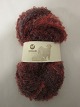 Mohair Bouclé MixMohair Bouclé Mixer et naturprodukt fra sydafrikanske angorageder.Den viste farve er: Rhododendron, Farvenr. 99Prisen er pr. nøgle med 100 gram Mohair Bouclé