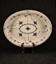 Royal Copenhagen , ovalt Musselmalet salat fad , riflet fra før 1923. 1/25.