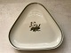 Royal CopenhagenHjertegræsQuaking GrassTriangular dish# 884/9721* 100DKK