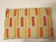 Pyntepude, håndbroderet med speciel teknikBroderet med kædesting Mål: 24,5cm x 37cmUsædvanlig flot stand