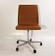 Oxford Classic kontorstol, model 3171, i cognac farvet savanne læder af Arne Jacobsen og Fritz Hansen.5000m2 udstilling.