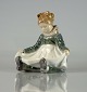 RC figur1315Siddende Amagerpige