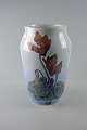 Royal CopenhagenStor vase m/ plantemotiv