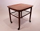 Sidebord på hjul med hylde af teak og af dansk design fra 1960erne.5000m2 udstilling.