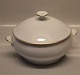 B&G Minuet White form, saw tooth gold rim, form 601 005 Covered dish 1.5 l (512)