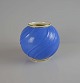 Lyngby PorcelænRund svejfet vasekoboltblå