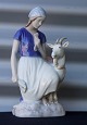 B&G figur 2160Kvinde med ged20 cm