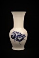 Royal Copenhagen , Blå Blomst vase , flettet.10/8260.