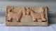 Relief, 2 heste. BrunligefarverHenning Knudsen
