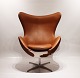 Ægget, model 3316, jubilæumsmodel designet af Arne Jacobsen i 1958 og fremstillet af Fritz Hansen i 1980erne.5000m2 udstilling.
