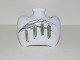 Royal CopenhagenLille Art Nouveau vase med agern og sommerfugl fra 1898-1923