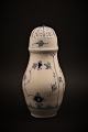 Royal Copenhagen Musselmalet Riflet stor sukkerstrø.Højde: 17cm.RC# 1/2126.