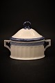 Royal Copenhagen Blå Vifte oval sukkerskål med låg.H:10cm. 12,5x6cm.