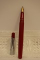 For the collectorsFountain penPenol 3-PColour: RedIn a good condition
