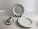 Alev Siesbye for Royal Copenhagen Leda / Hvid - frokosttallerkener, dybe tallerkener samt kaffekopper med underkopper