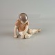B&G figur 1671Siddende dreng10 cm