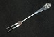 Pålægsgaffel Fransk Lilje sølvLængde 14 cm.
