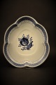 Royal Copenhagen - Aluminia Tranquebar / Trankebar fajancebladformet asiet . H:3,5cm. 20x18,5cm.RC# 11/924.
