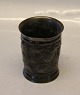 Krus - Vase 12 x 9 cm  D 159 Disko Patineret metal med ornamentik personer  mellem blomster Just Andersen