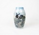 Mindre vase med motiv med mølle, nr.: 546-5243, af Bing & Grøndahl.