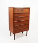 Kommode i teak af dansk design fra 1960erne.5000m2 udstilling.