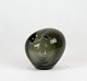 Mørkegrøn glas vase, model Globus, af Per Lütken for Holmegaard.