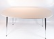 Spisebord i hvid laminat af dansk design fremstillet af Zeta Furniture.5000m2 udstilling.