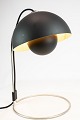 Sort Flowerpot bordlampe, model VP4, designet af Verner Panton i 1968. 5000m2 udstilling.