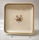 9720-947 Cake dish, square 21 cm Golden Clover # 947 (Cream) Royal Copenhagen (Old Liselund)