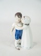 Porcelænsfigur et par børn nr.: 1614 af Bing og Grøndahl.5000m2 udstilling.