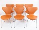 Et sæt af 6 Syver Stole - Model 3107 - Cognac Klassisk Læder - Arne Jacobsen - Fritz Hansen