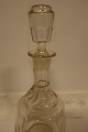 Karaffel med tilhørende originale prop af glas, - AntikDet præcise danske glasværk har ikke kunnet identificeres med sikkerhedH inkl. prop: ca. 30cm