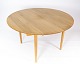 Spisebord, model PP70, i eg designet af Hans J. Wegner fra 1960erne. 5000m2 udstilling.