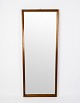 Spejl i teak af dansk design fra 1960erne. 