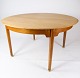 Spisebord i eg af dansk design fra 1960erne. 5000m2 udstilling.