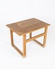 Sidebord i eg designet Hans J. Wegner og fremstillet af Andreas Tuck fra 1960erne. 
