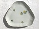Bing & GrondahlErantisTriangular dish# 40* 200kr
