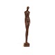 Otto P.-figur. Otto Pedersen, 1902-95, Odense. Figur i træ forestillende kvinde. Signeret "Otto P". H: 19,5cm