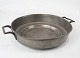 Round tin dish with handles, in great vintage condition from 1860. 