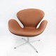 Svane stolen, model 3320, designet af Arne Jacobsen i 1958 og fremstillet af Fritz Hansen.