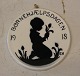1918 a Dreng med blomst Else Hasselriis 8,7 cm Royal Copenhagen Aluminia fajance Børnehjælpsplatte