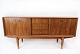 Skænk i teak af dansk design fra 1960erne.5000m2 udstilling.