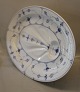 114-1 Fiskefad, ovalt med blæksprutte i relief 54 x 40 cm før 1923 Kongelig Dansk Porcelæn Musselmalet