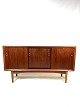 Skænk i teak af dansk design fra 1960erne. 5000m2 udstilling