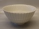 3422 Kgl Riflet Skål 10 x 21 cm Thorkild Olsen Blanc de Chine Blanc de Chine