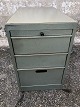 Arkivskab med skuffermetal675 kr